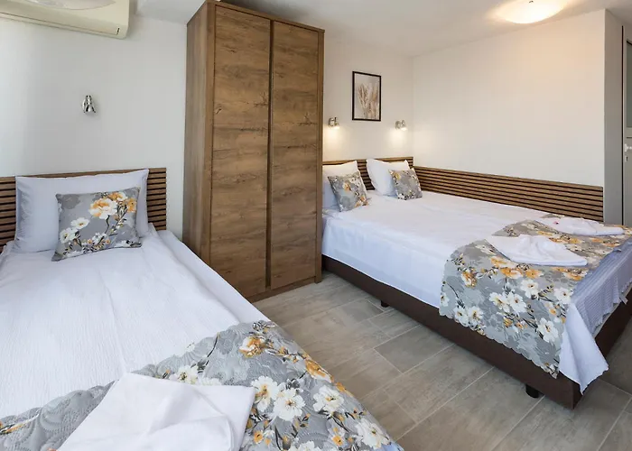 Gramatikovi 3* Ahyolu